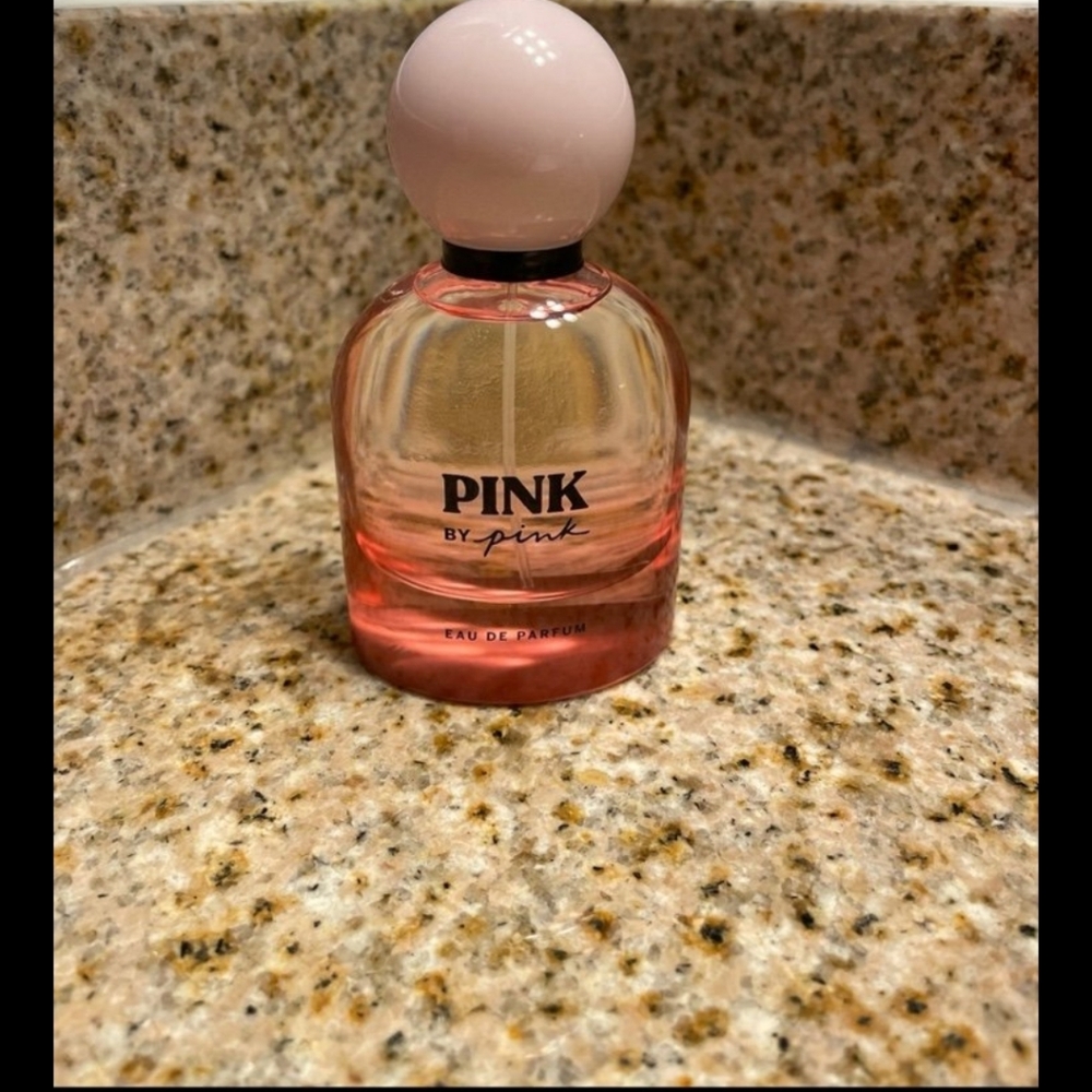 Pink perfume Vs